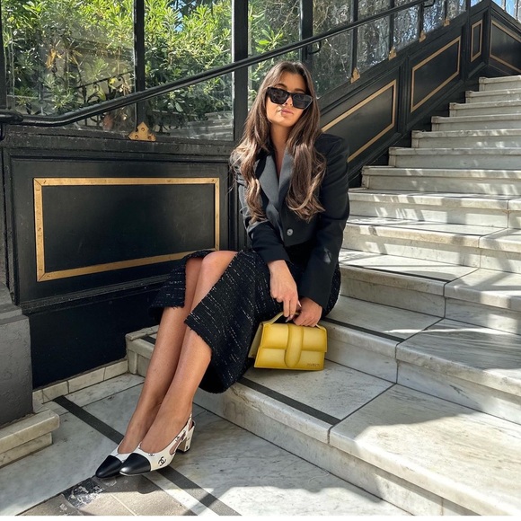 ZARA Black Tweed Textured Gold Buttons Skirt - Picture 5 of 11